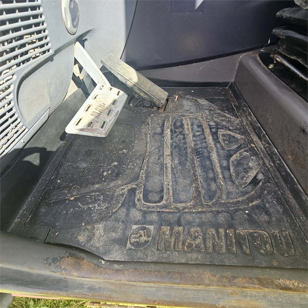 Manitou MT 1135 – 2013 – 11 m – 3 300 h – Moteur Perkins – Image 32