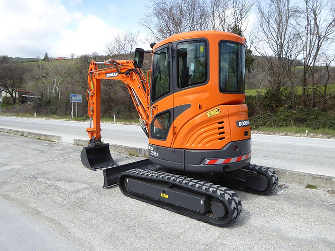 DOOSAN DX35Z - Nouveau – Image 2