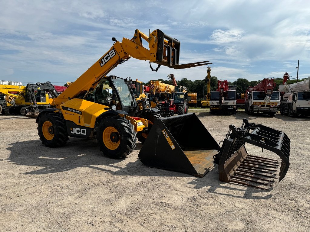 Chariot télescopique JCB 542-70 Accessoires: Fourches/ Godet/ Fouches à fumier – Image 7