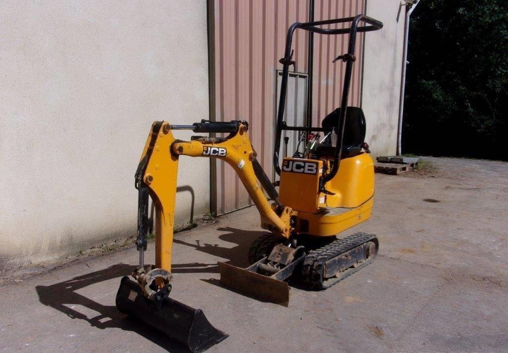 JCB 8008 / 0,9 T