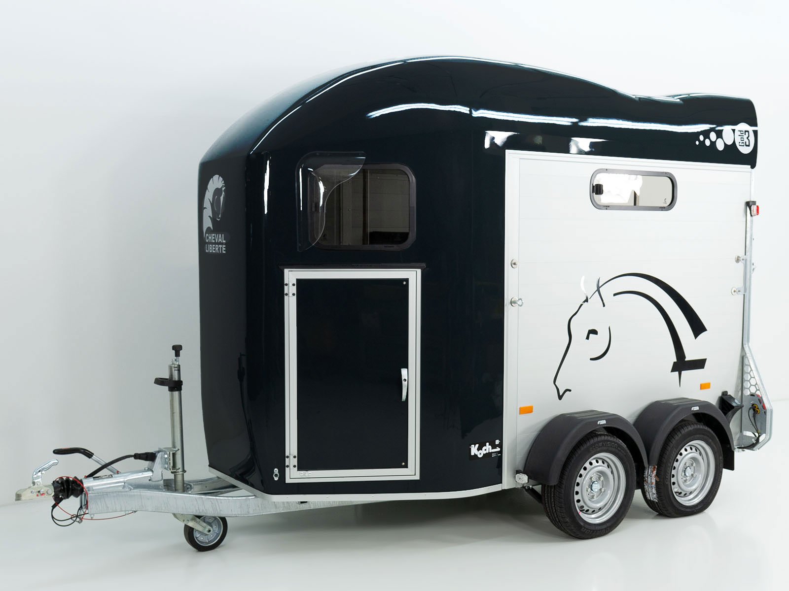 Remorque pour chevaux Cheval Liberté GOLD 3 | Premium Pullman 2 | Sellerie | Noire - Neuve – Image 5